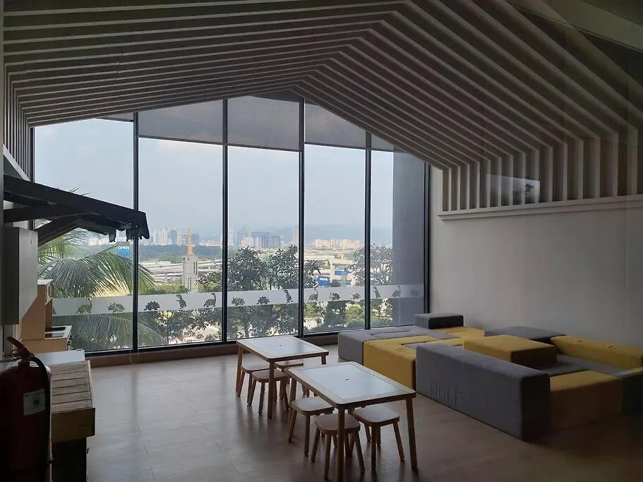 Continew Residensi 5 Min Walking To Ikea Cheras, My Town Mall, Mrt Cochrane. Kuala Lumpur